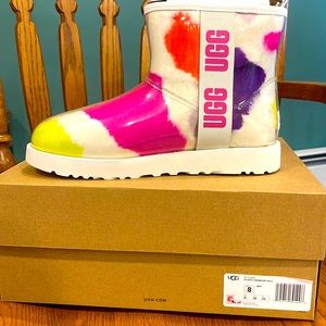 Ugg classic clear mini party spots white USA size 8 women